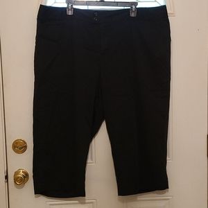 Dockers Black Capri Pants